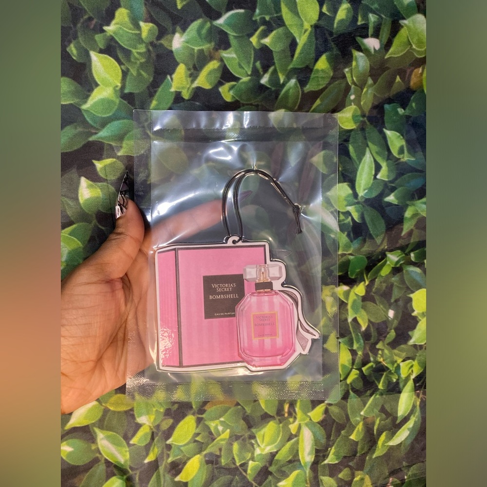 ‼️SOLD‼️Victoria Secret Bombshell Car Freshie